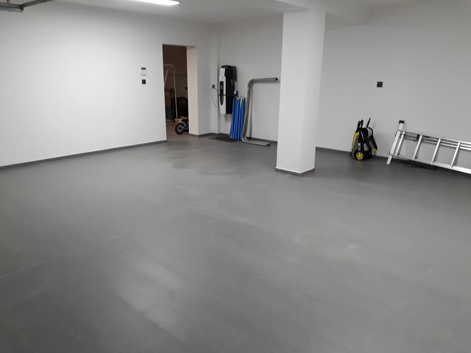 Upratovanie Janošec Piešťany garaž a brána